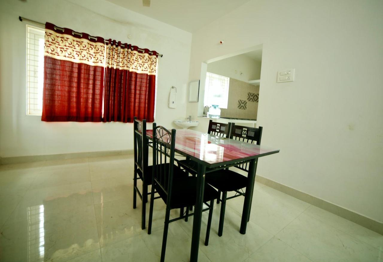 Truelife Homestays - Alamelu Avenue - Fully Furnished Ac 2Bhk Apartments In Tirupati - Walkable To Restaurants & Super Market - Fast Wifi - Kitchen - Easy Access To Airport, Railway Station, Sri Padmavathi & Tirumala Temple מראה חיצוני תמונה
