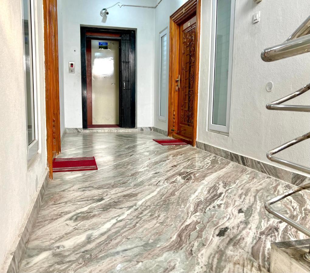 Truelife Homestays - Alamelu Avenue - Fully Furnished Ac 2Bhk Apartments In Tirupati - Walkable To Restaurants & Super Market - Fast Wifi - Kitchen - Easy Access To Airport, Railway Station, Sri Padmavathi & Tirumala Temple מראה חיצוני תמונה