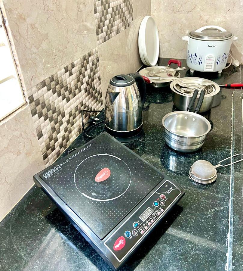 Truelife Homestays - Alamelu Avenue - Fully Furnished Ac 2Bhk Apartments In Tirupati - Walkable To Restaurants & Super Market - Fast Wifi - Kitchen - Easy Access To Airport, Railway Station, Sri Padmavathi & Tirumala Temple מראה חיצוני תמונה